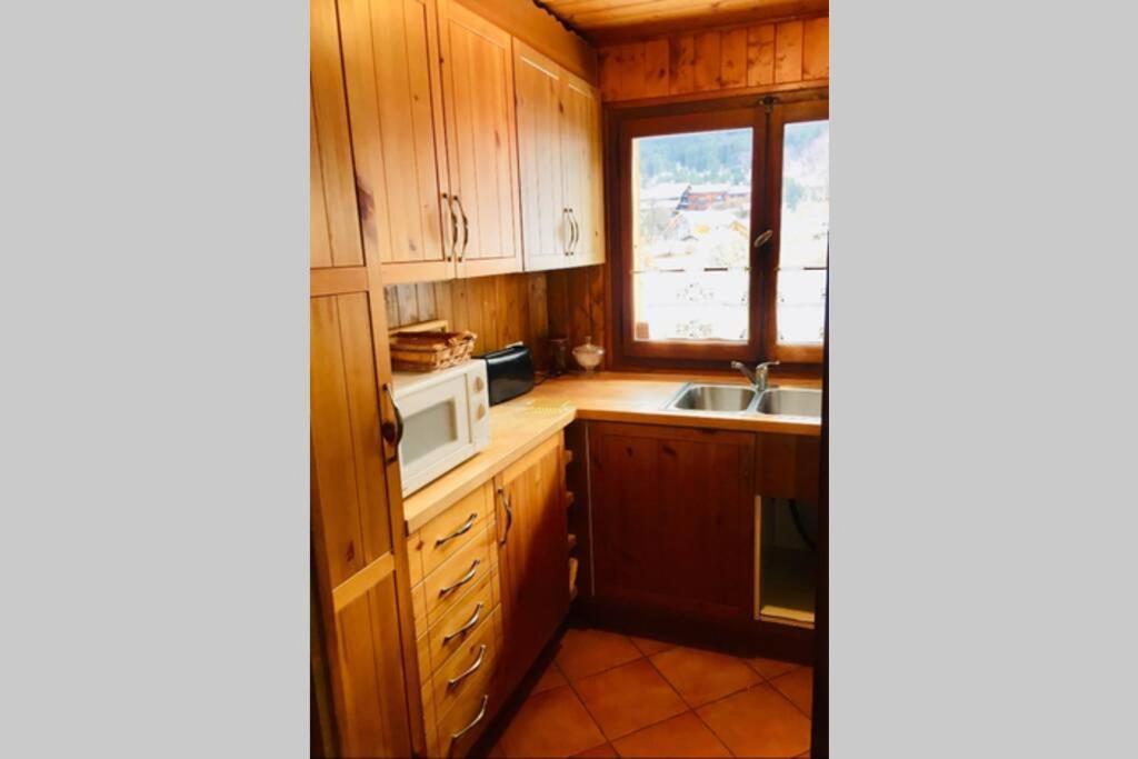 Charmant Appartement Dans Chalet لي كارو داراش المظهر الخارجي الصورة
